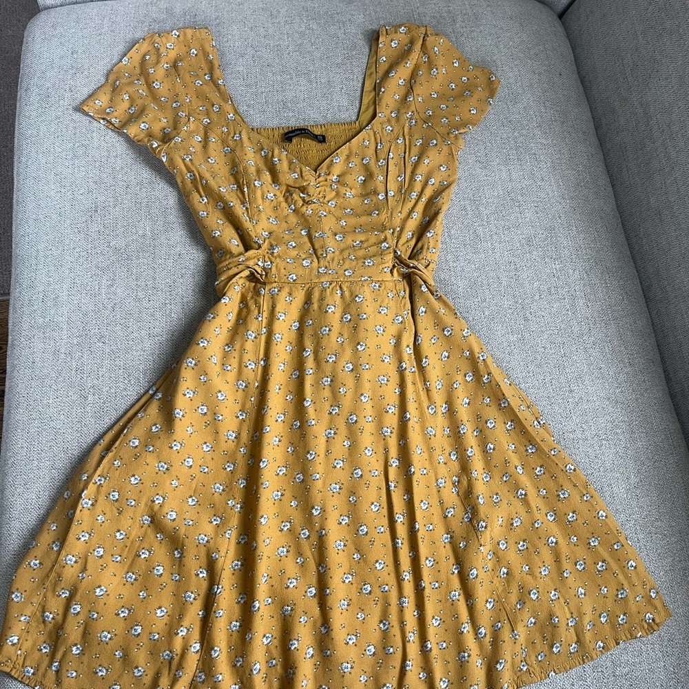 COPY - Abercrombie and Fitch floral Yellow Dress cottage core summer